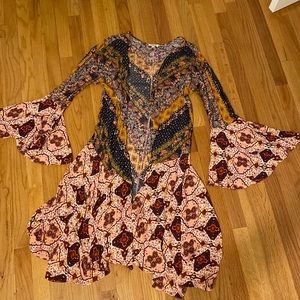 Boho bell-sleeve duster cardigan size S